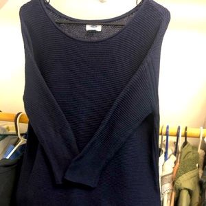 Old Navy 3/4 sleeve navy blue box sweater. Relaxed fit